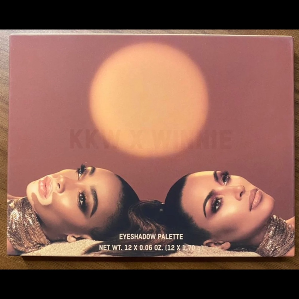 Kkw beauty eyeshadow x Winnie Harlow